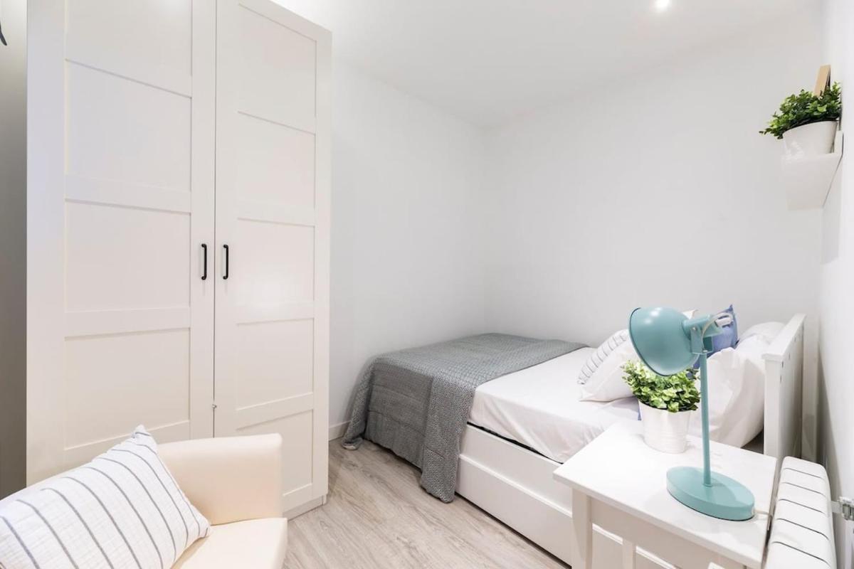 Encantador Apartamento Atocha Madri Exterior foto