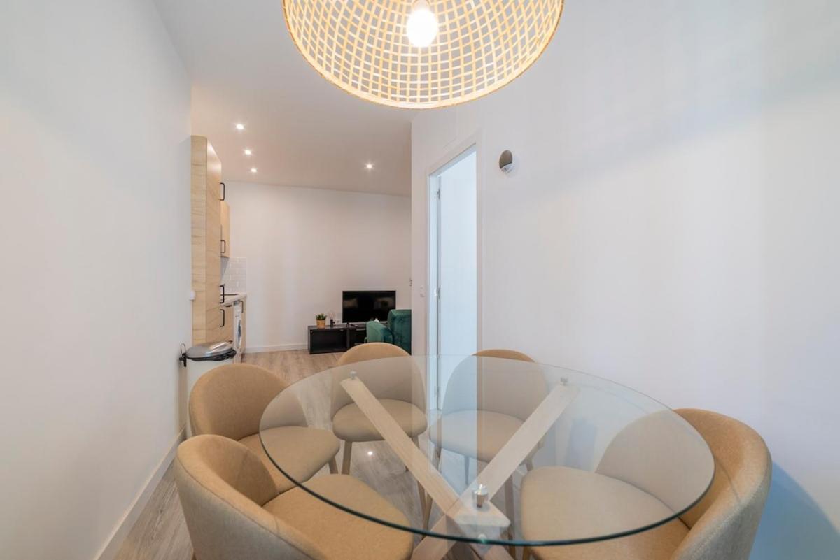 Encantador Apartamento Atocha Madri Exterior foto